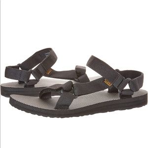 EUC Tevas original universal sandal - Sz 8
